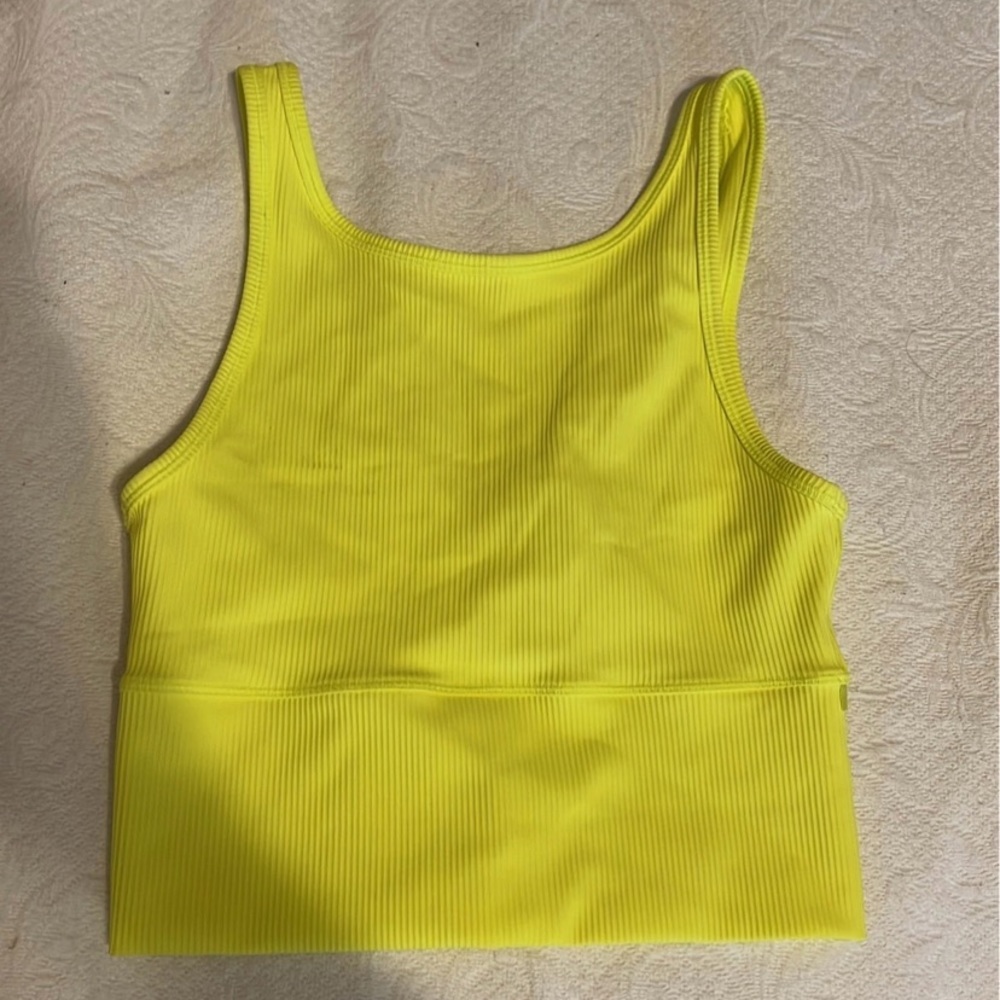 Lululemon Highlight Yellow Power Pivot size 6